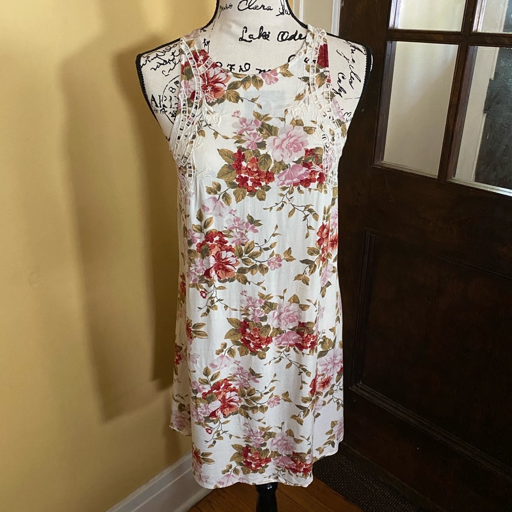American Eagle white floral side tie dress